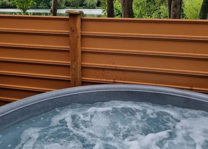Beech 2 Hot Tub Γιορκ