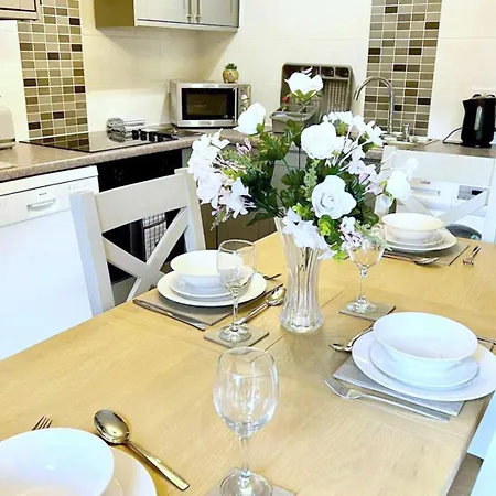 Holiday home Beech 2 Hot Tub York