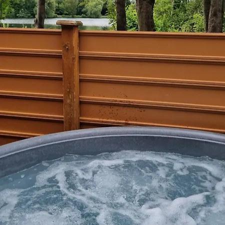 Beech 2 Hot Tub York